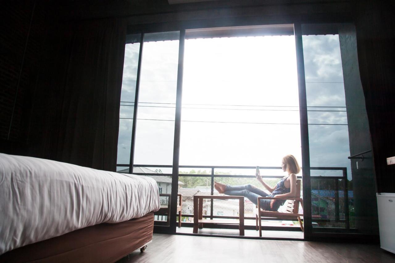 One Four Seven Hotel & Snooker Bar Rayong Dış mekan fotoğraf