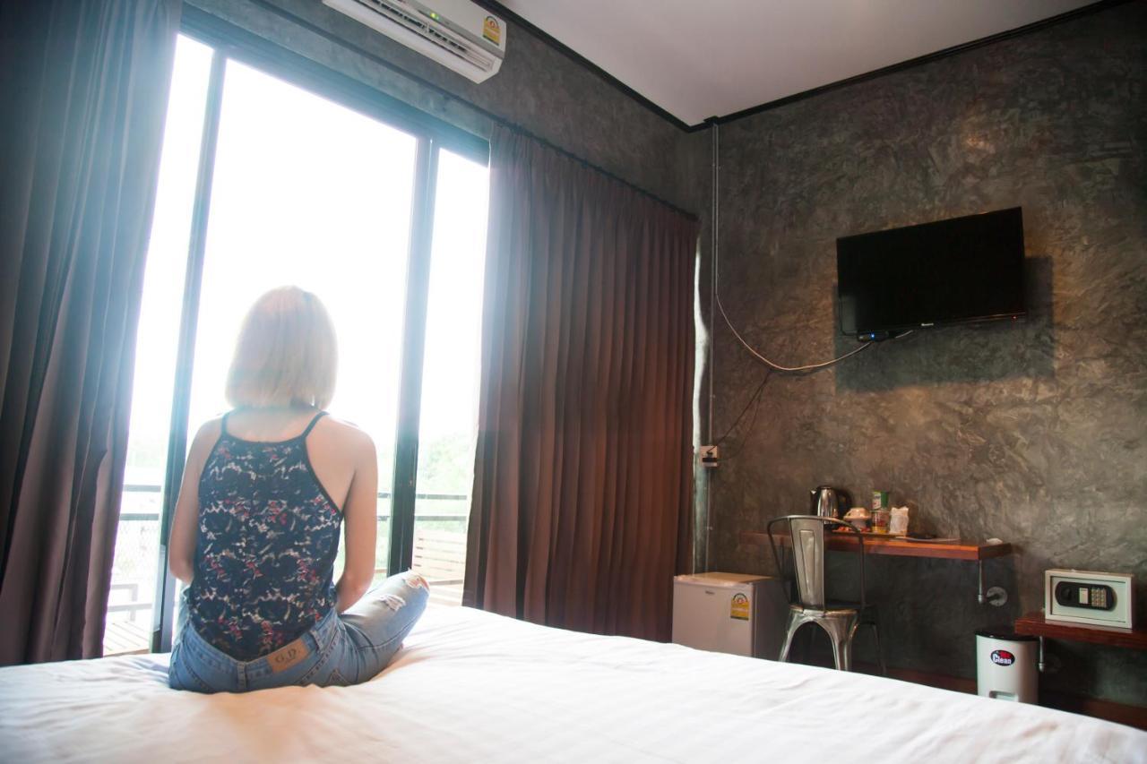 One Four Seven Hotel & Snooker Bar Rayong Dış mekan fotoğraf