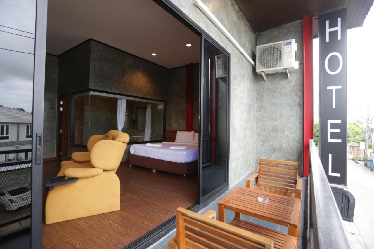 One Four Seven Hotel & Snooker Bar Rayong Dış mekan fotoğraf