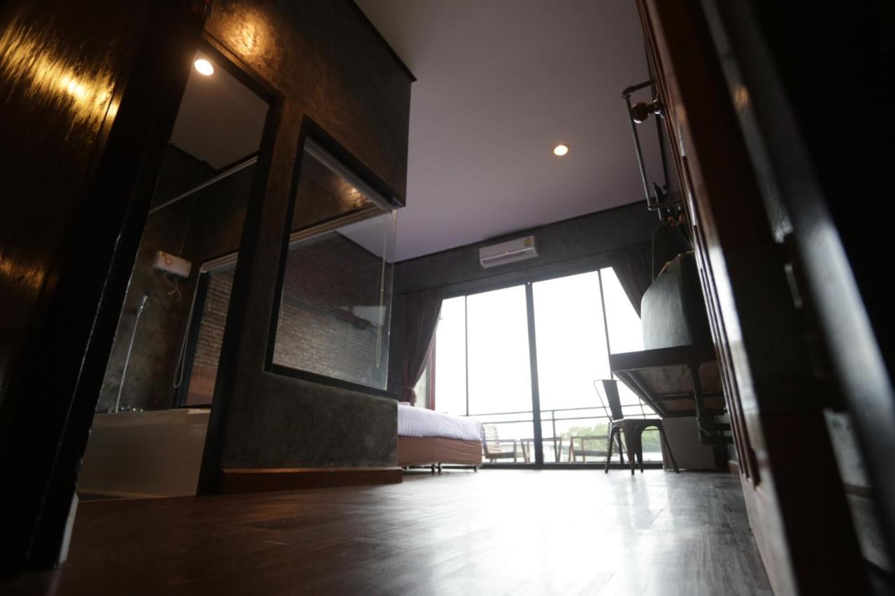 One Four Seven Hotel & Snooker Bar Rayong Dış mekan fotoğraf